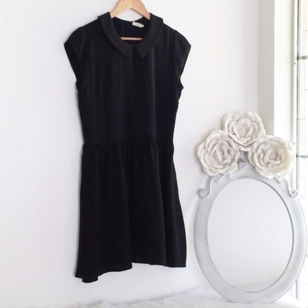 Elkin velvet black mini dress Peter Pan collar sz2